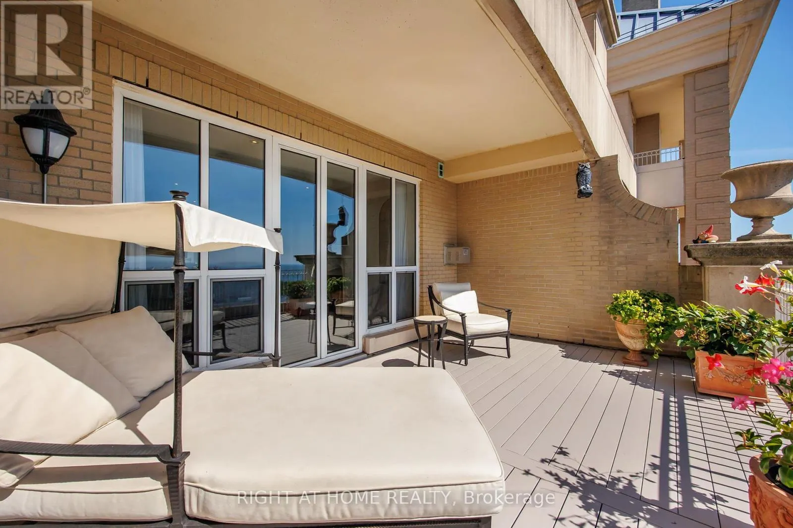 PH1501 - 2287 LAKE SHORE BOULEVARD W