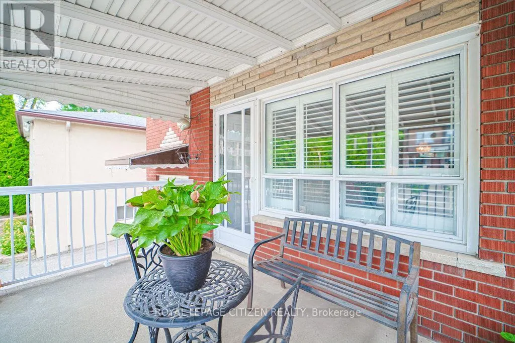 347 HARVIE AVENUE