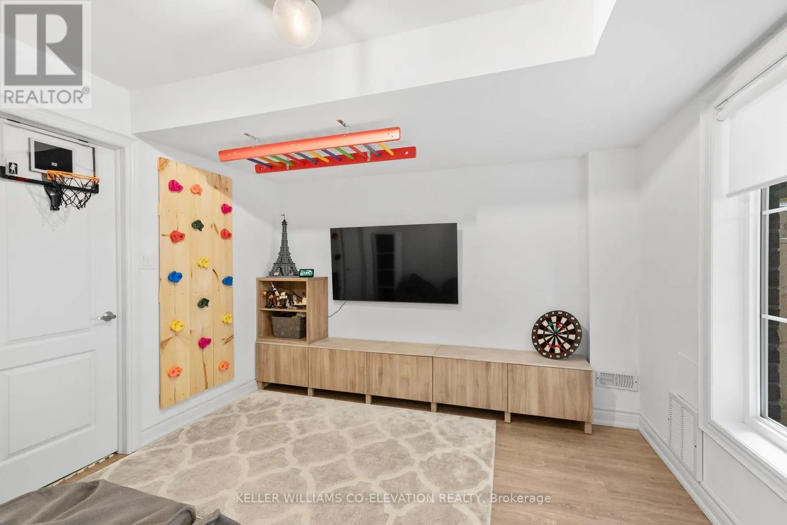 70 DRYDEN WAY
