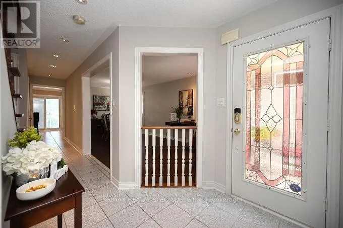 7019 GRAYDON COURT