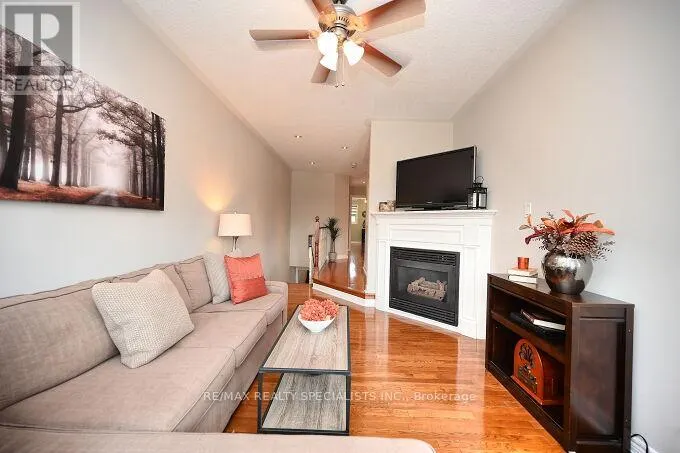 7019 GRAYDON COURT