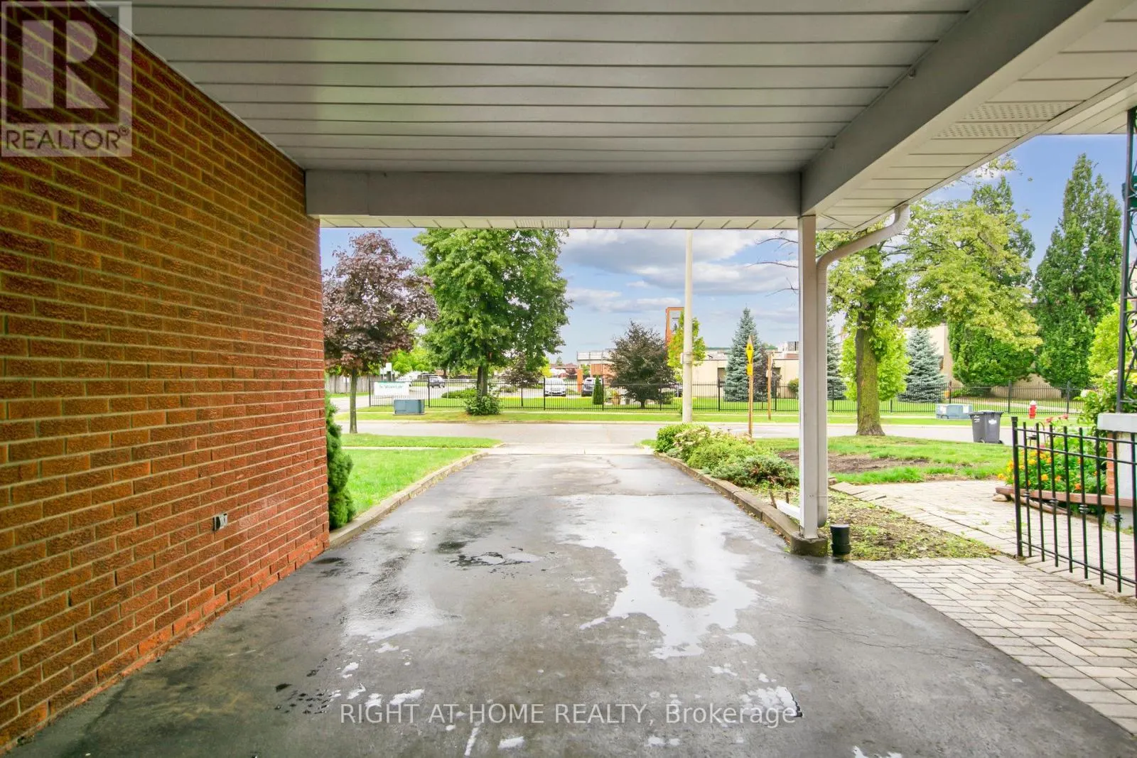 932 FLAGSHIP DRIVE