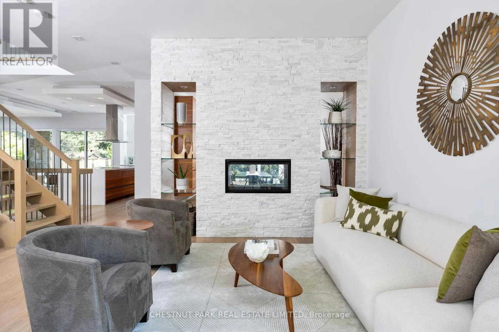 2121 HARVEST DRIVE