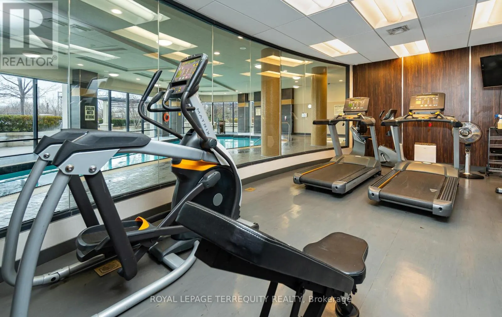 1302 - 1135 ROYAL YORK ROAD