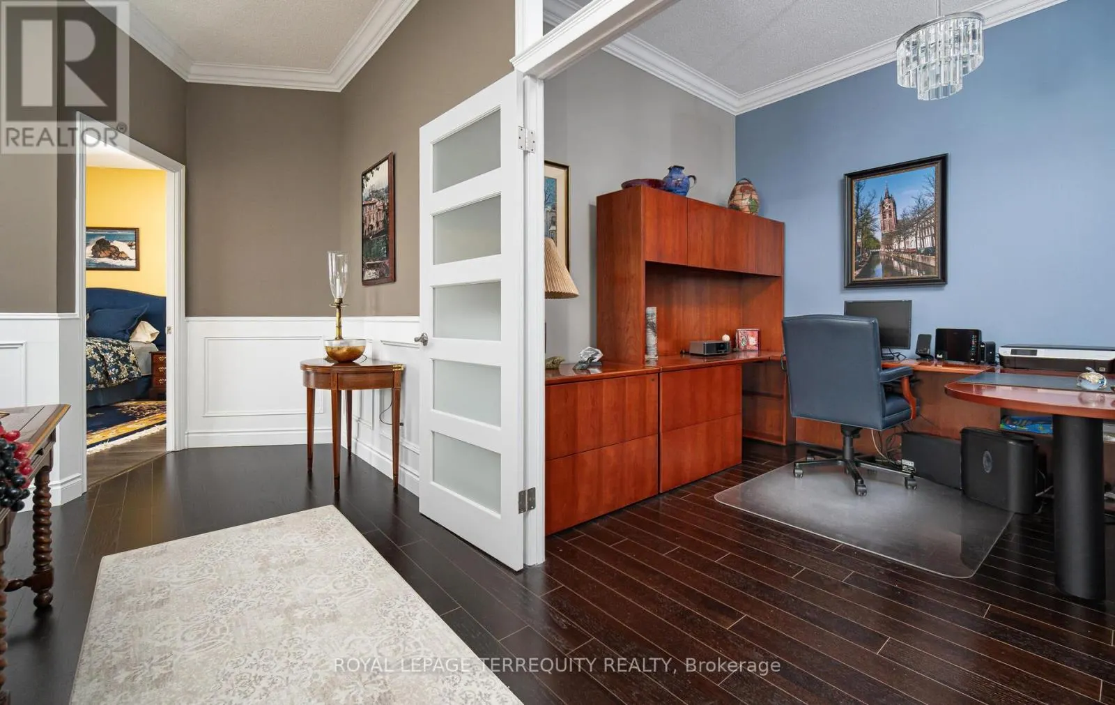 1302 - 1135 ROYAL YORK ROAD