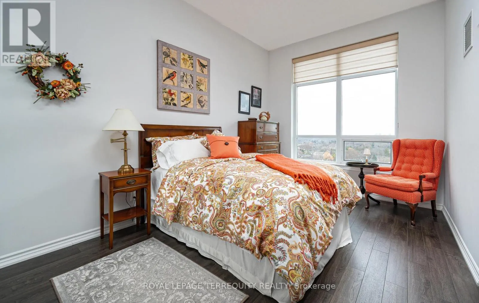 1302 - 1135 ROYAL YORK ROAD