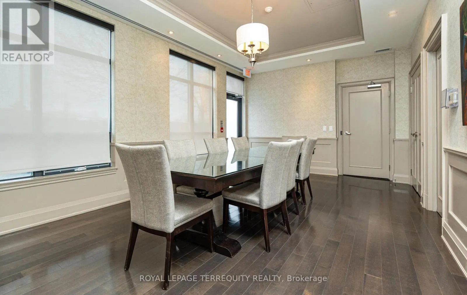 1302 - 1135 ROYAL YORK ROAD
