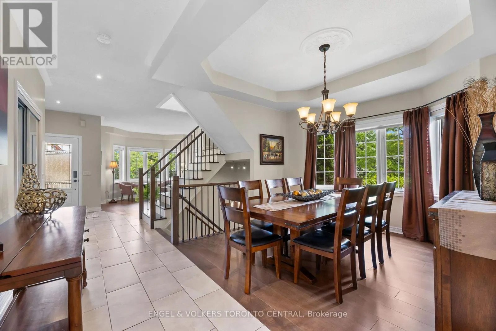 1510 SAMUELSON CIRCLE
