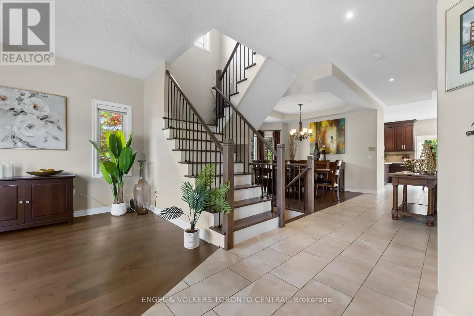 1510 SAMUELSON CIRCLE
