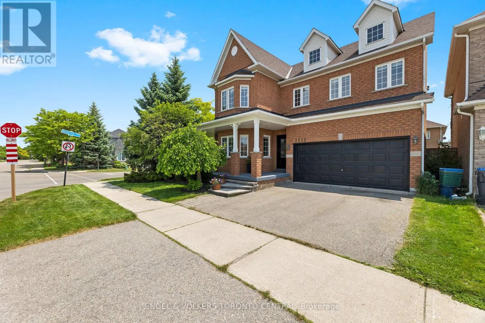 1510 SAMUELSON CIRCLE