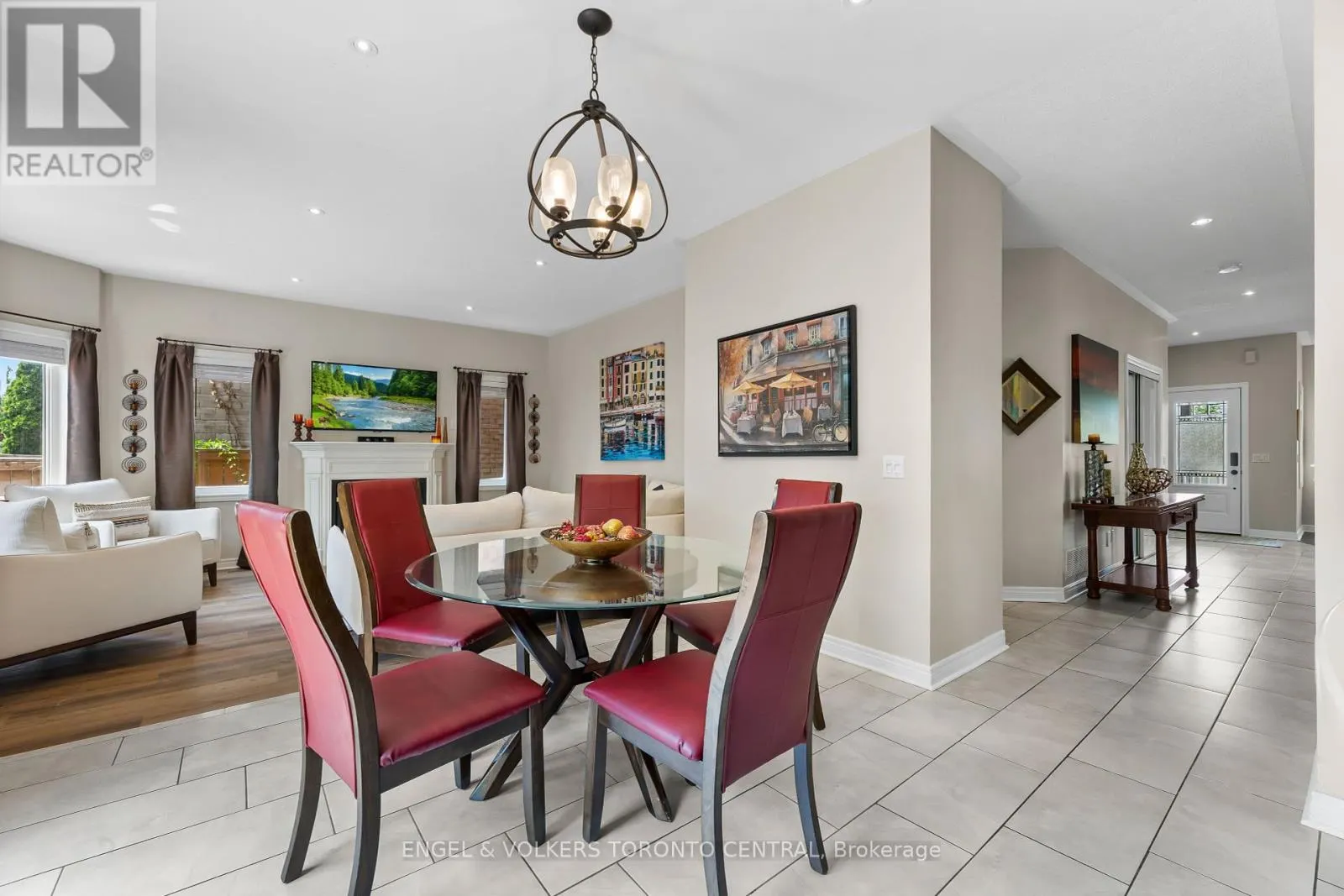 1510 SAMUELSON CIRCLE