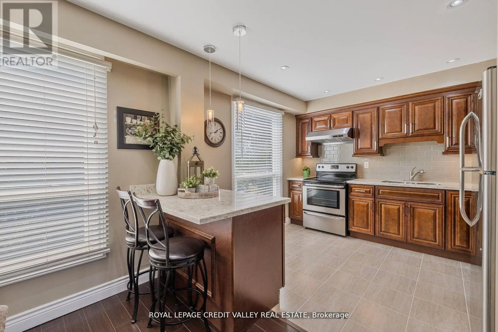 28 KINCAID COURT