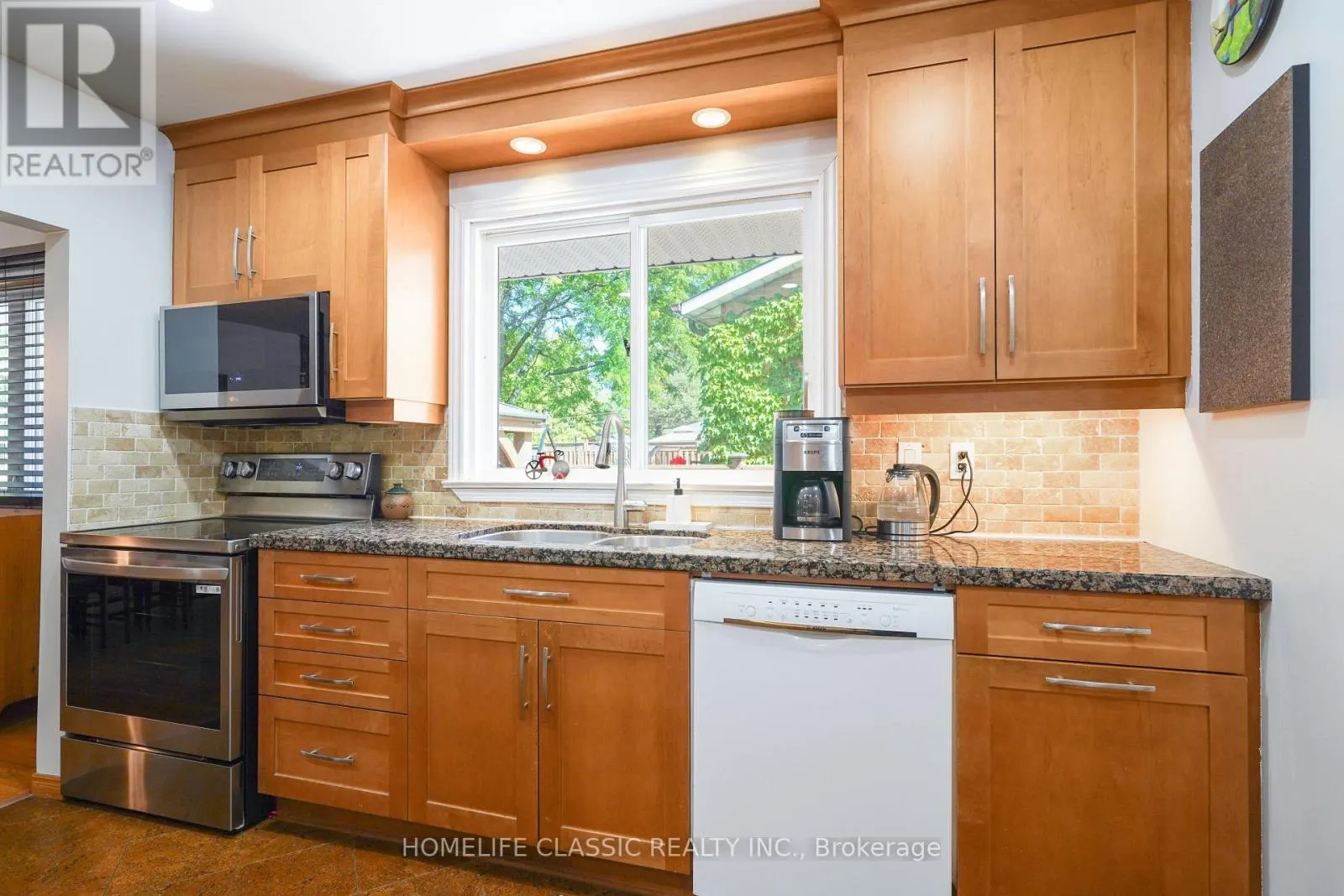 67 BEAVER BEND CRESCENT