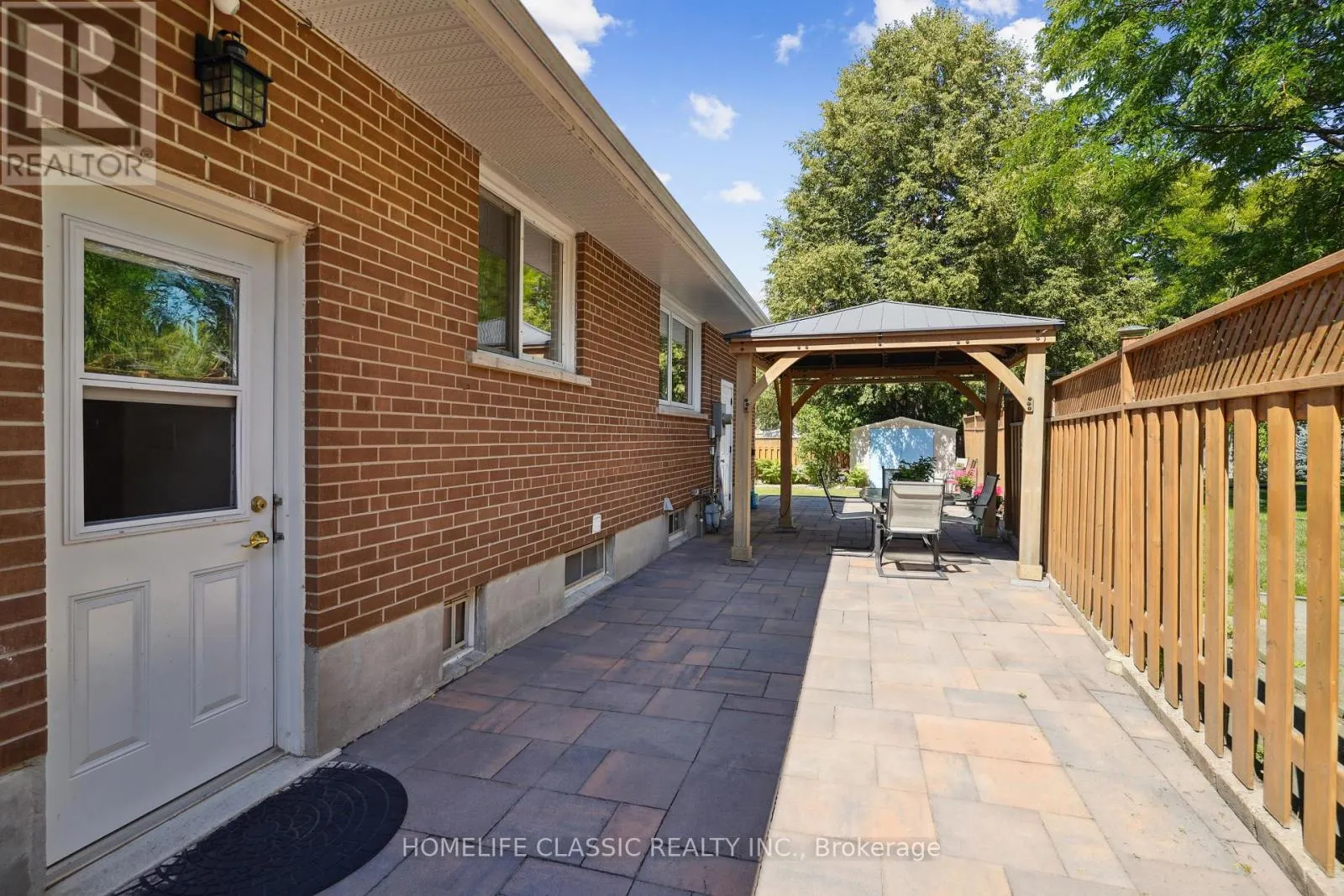 67 BEAVER BEND CRESCENT