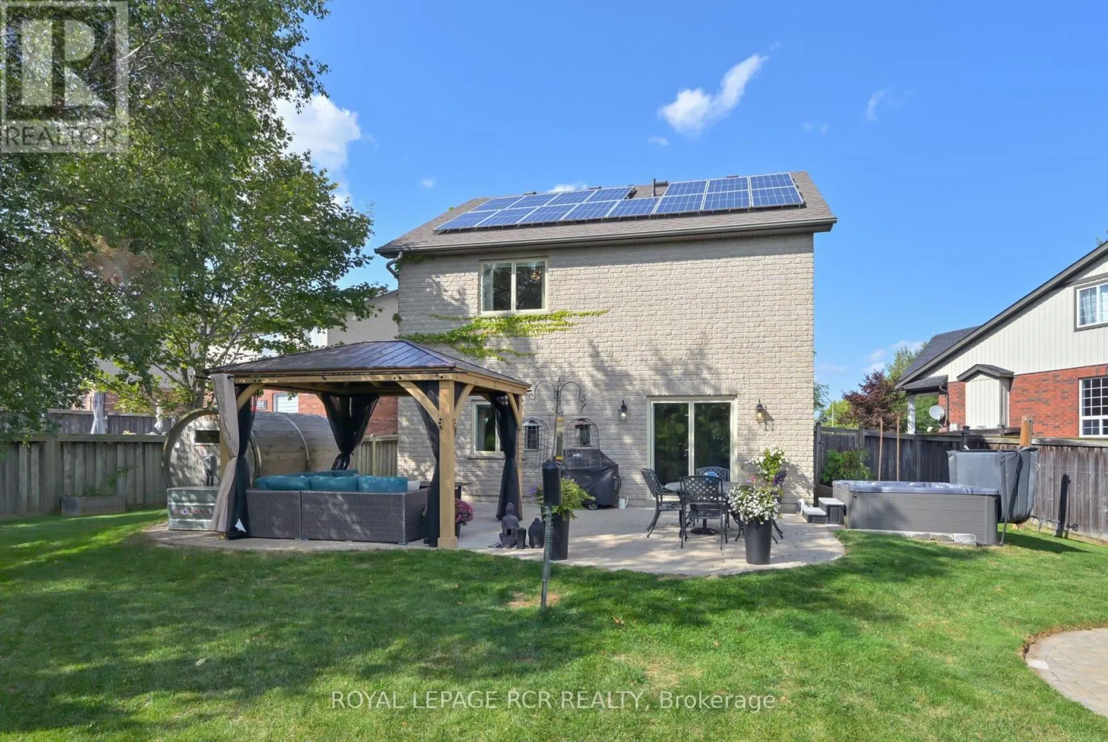 16 MAUDE COURT