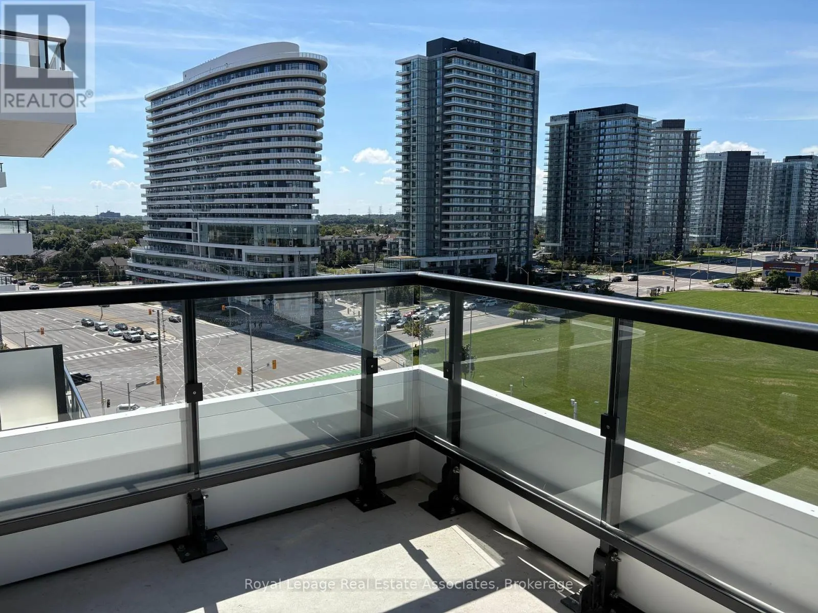 1002 - 2485 EGLINTON AVENUE