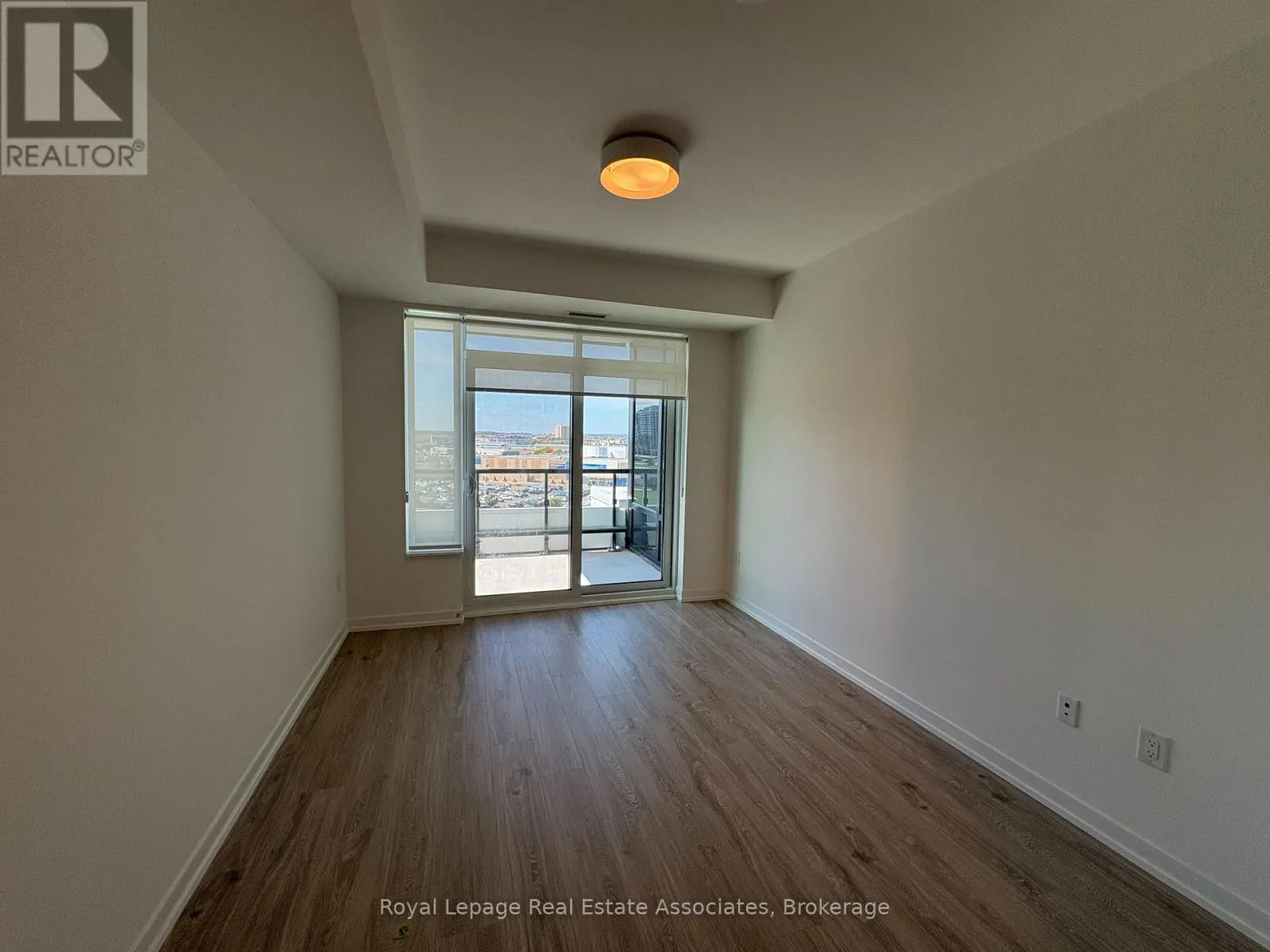 1002 - 2485 EGLINTON AVENUE