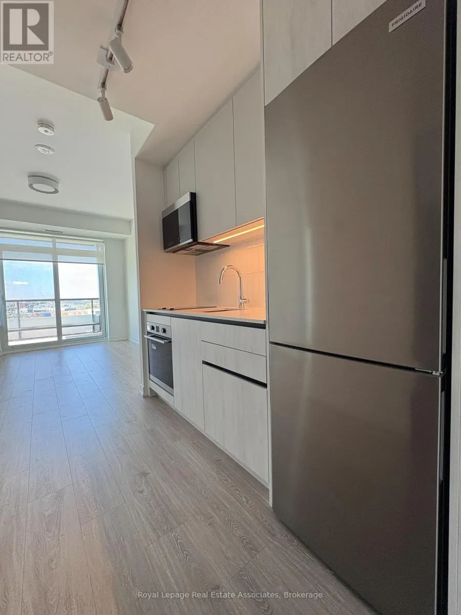 1002 - 2485 EGLINTON AVENUE