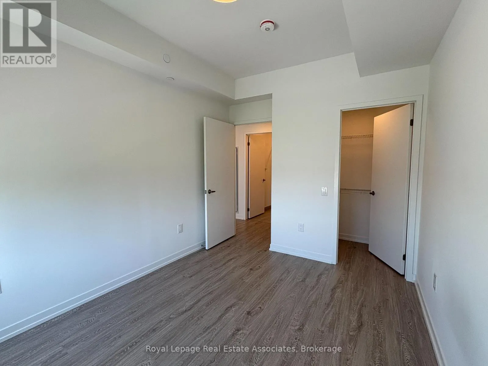 1002 - 2485 EGLINTON AVENUE