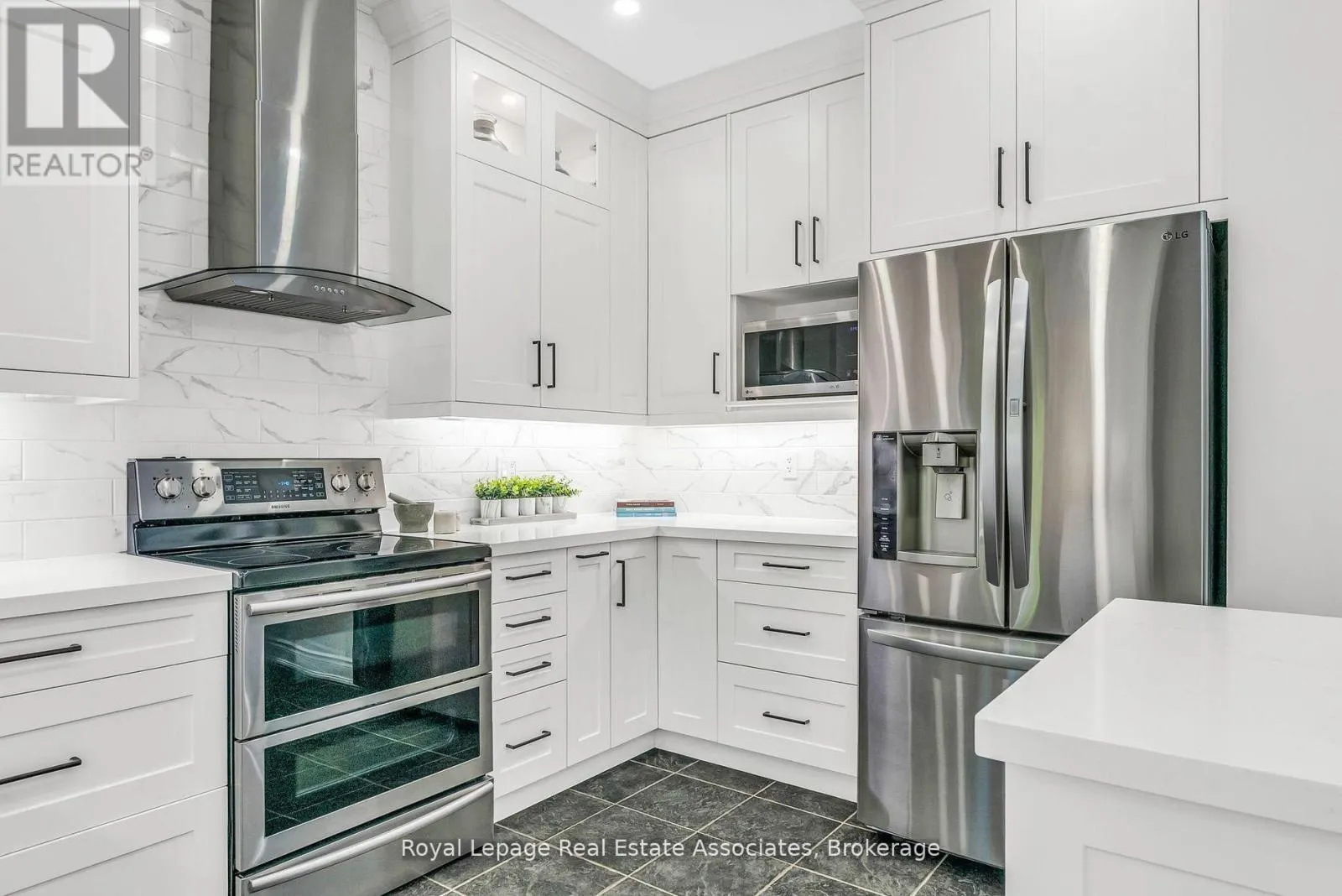 273 DUSKYWING WAY