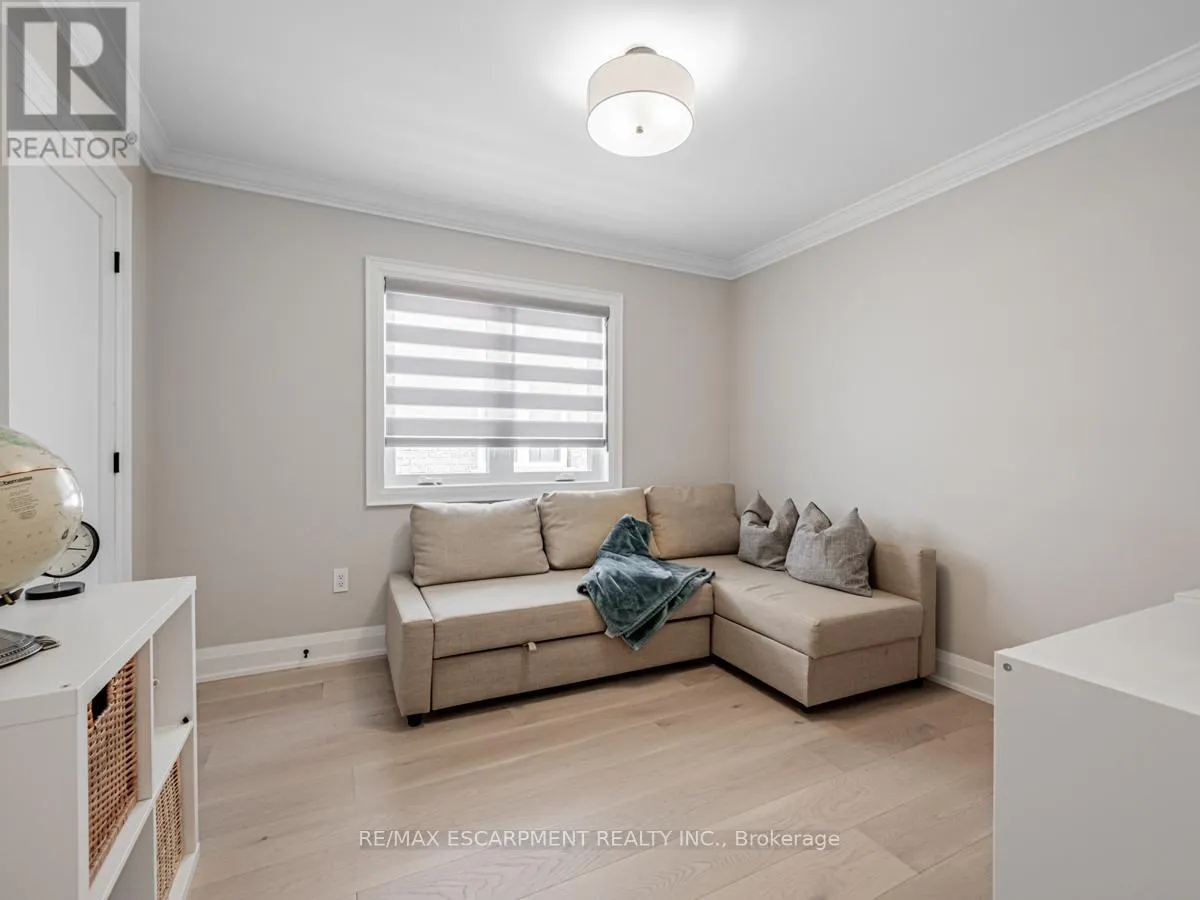 3390 FOX RUN CIRCLE
