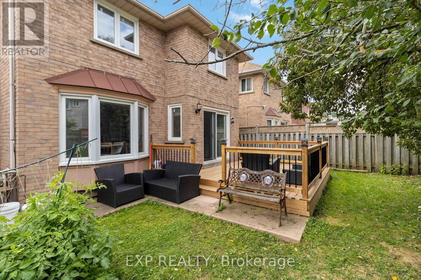 27 CHEVIOT CRESCENT
