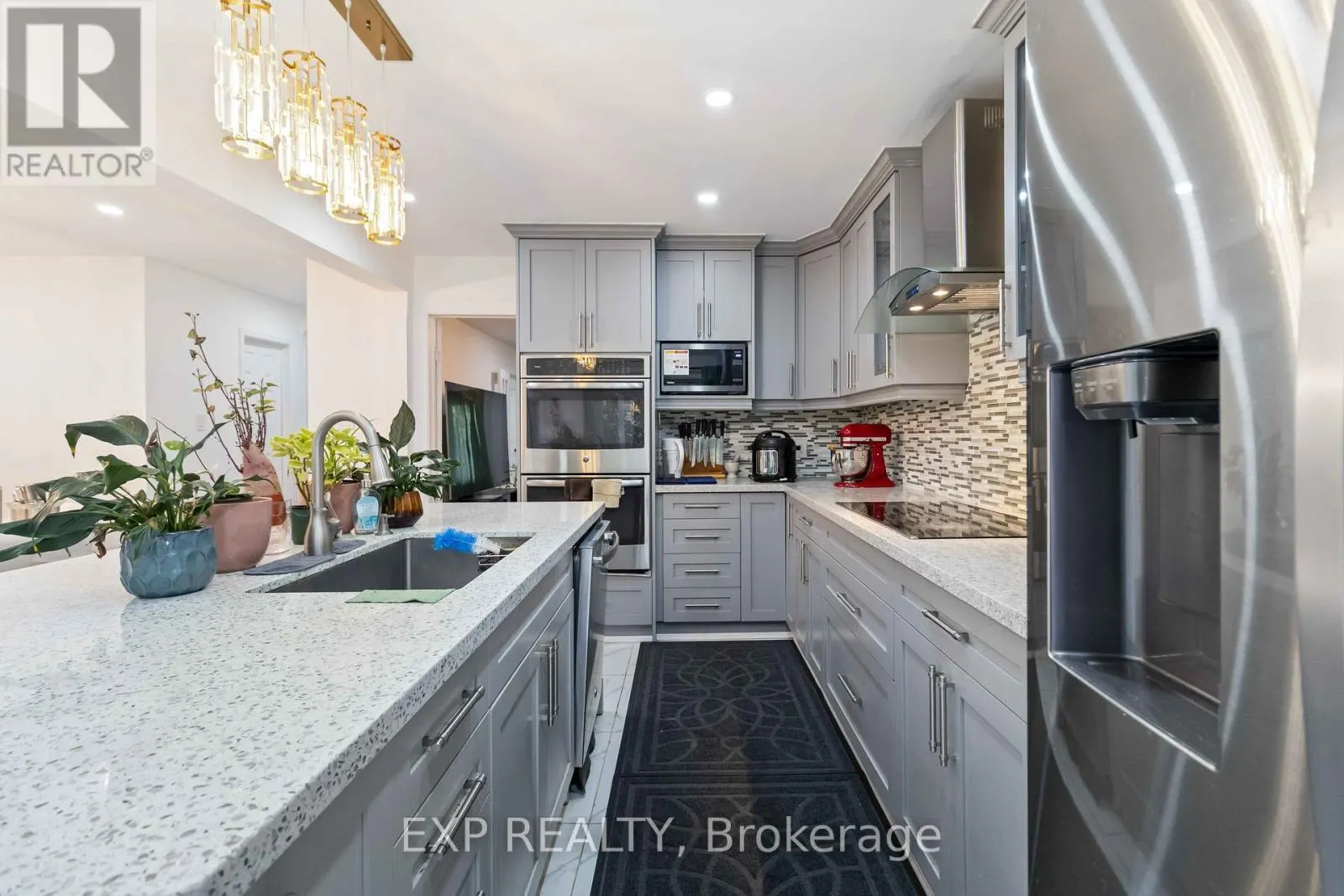 27 CHEVIOT CRESCENT