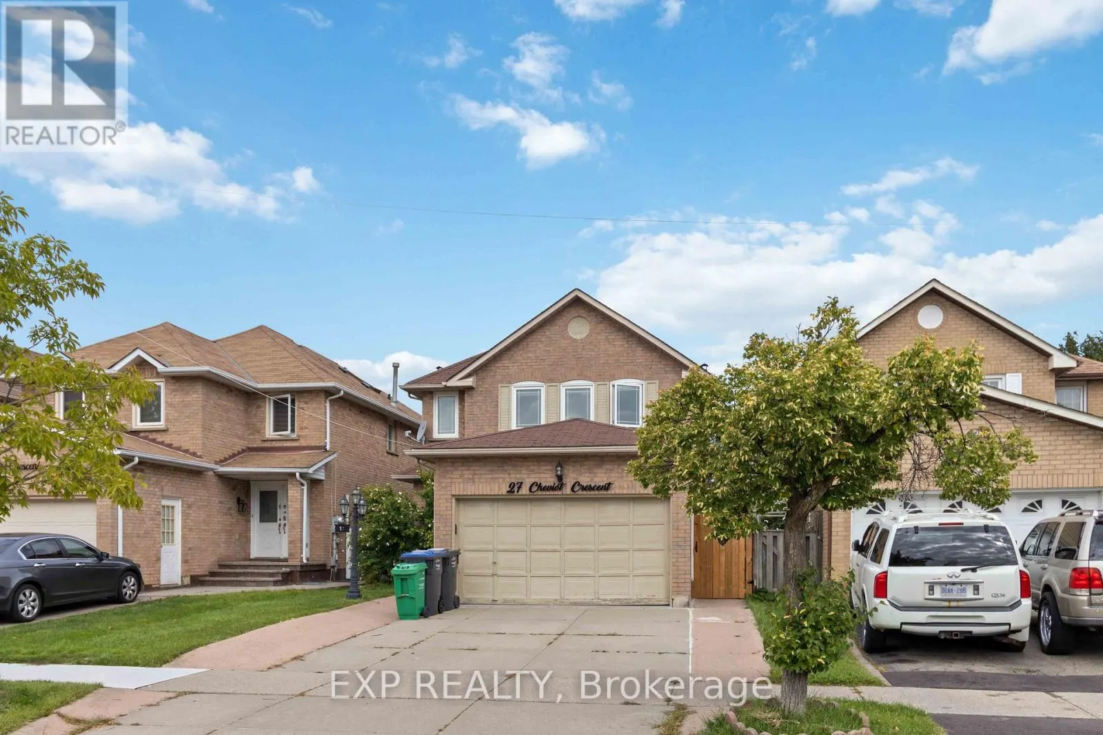 27 CHEVIOT CRESCENT