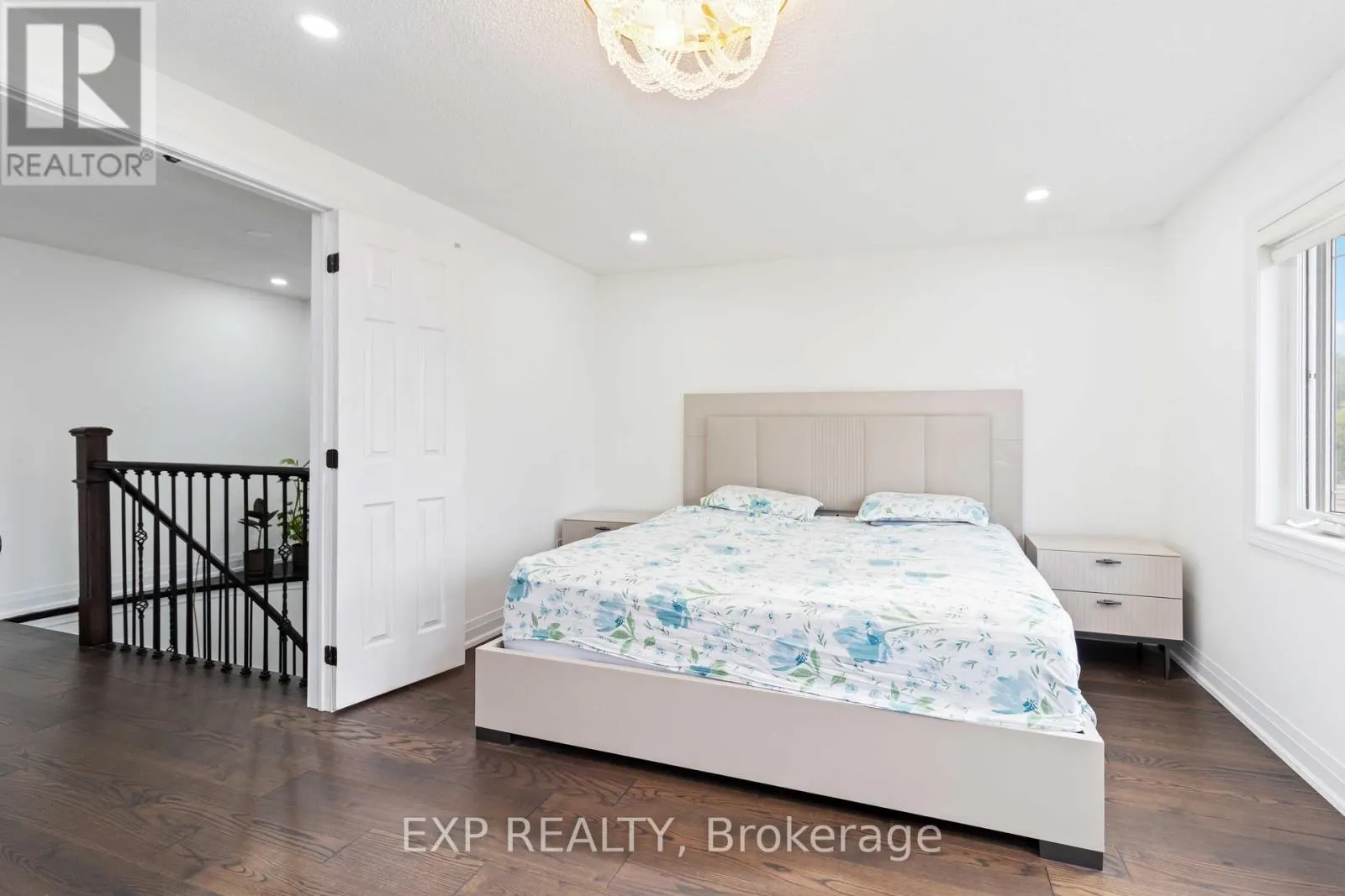 27 CHEVIOT CRESCENT