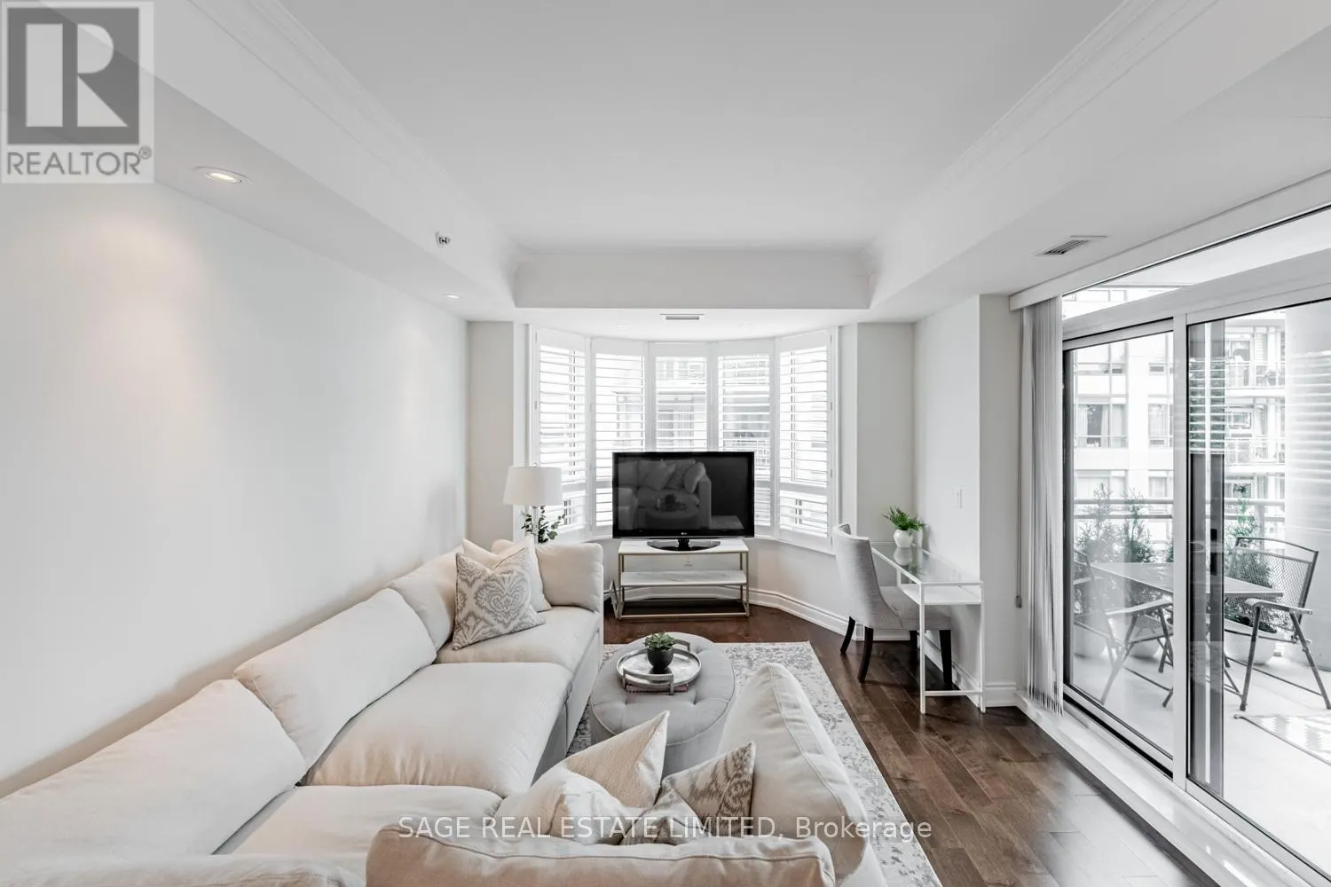 413 - 3500 LAKESHORE ROAD W