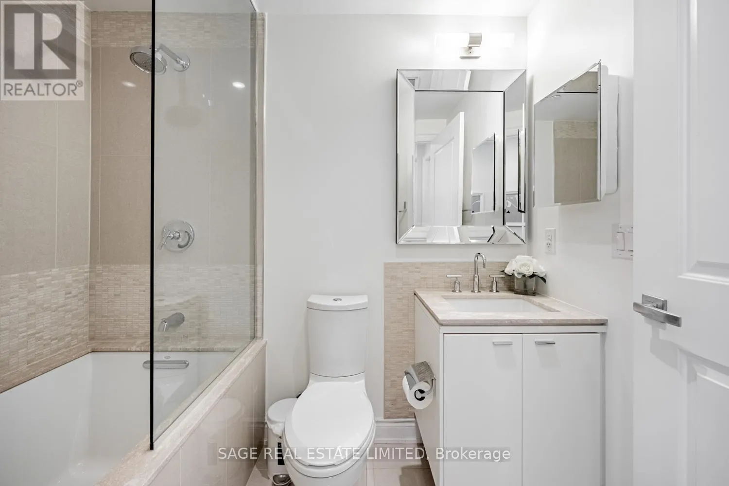 413 - 3500 LAKESHORE ROAD W