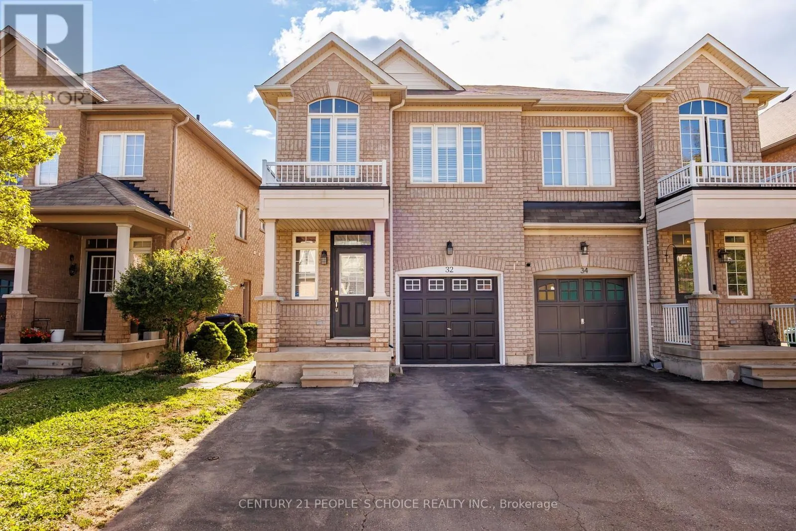 32 FRENCHPARK CIRCLE NW