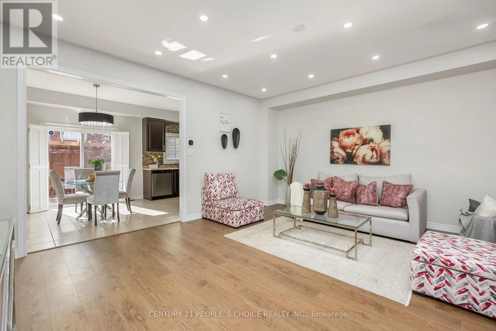 32 FRENCHPARK CIRCLE NW