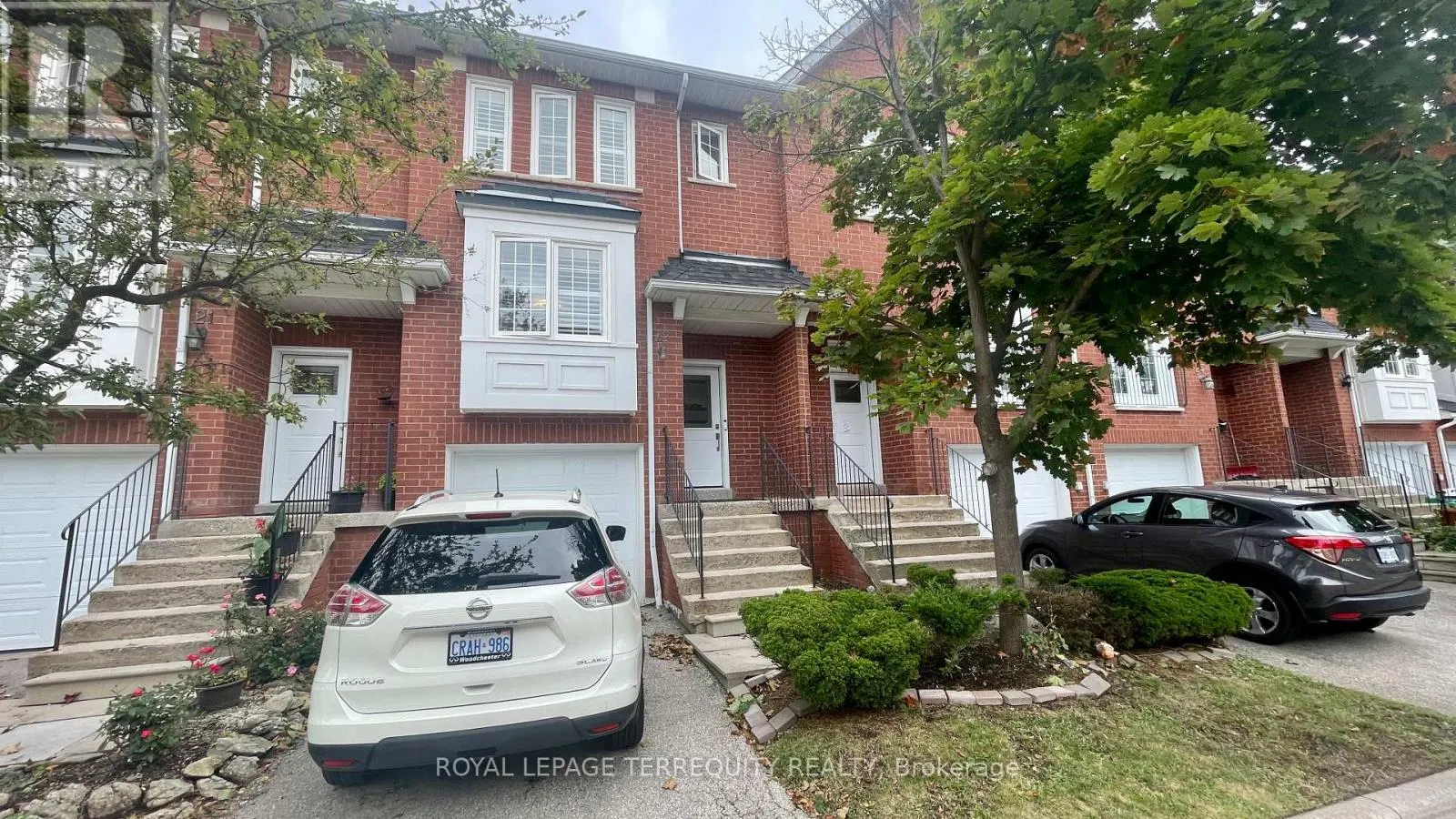 22 - 1588 SOUTH PARADE COURT