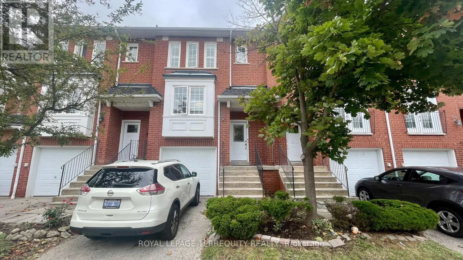 22 - 1588 SOUTH PARADE COURT