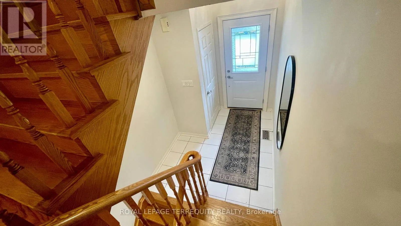 22 - 1588 SOUTH PARADE COURT