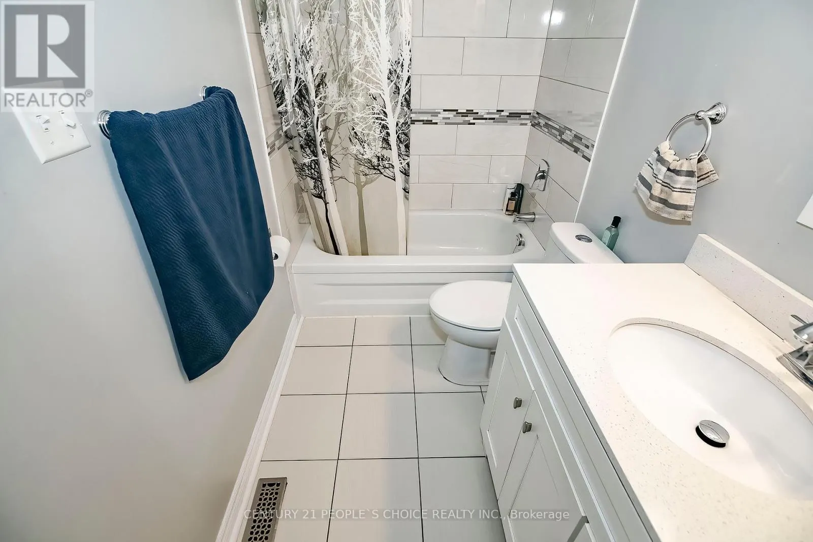 24 VIVIANS CRESCENT