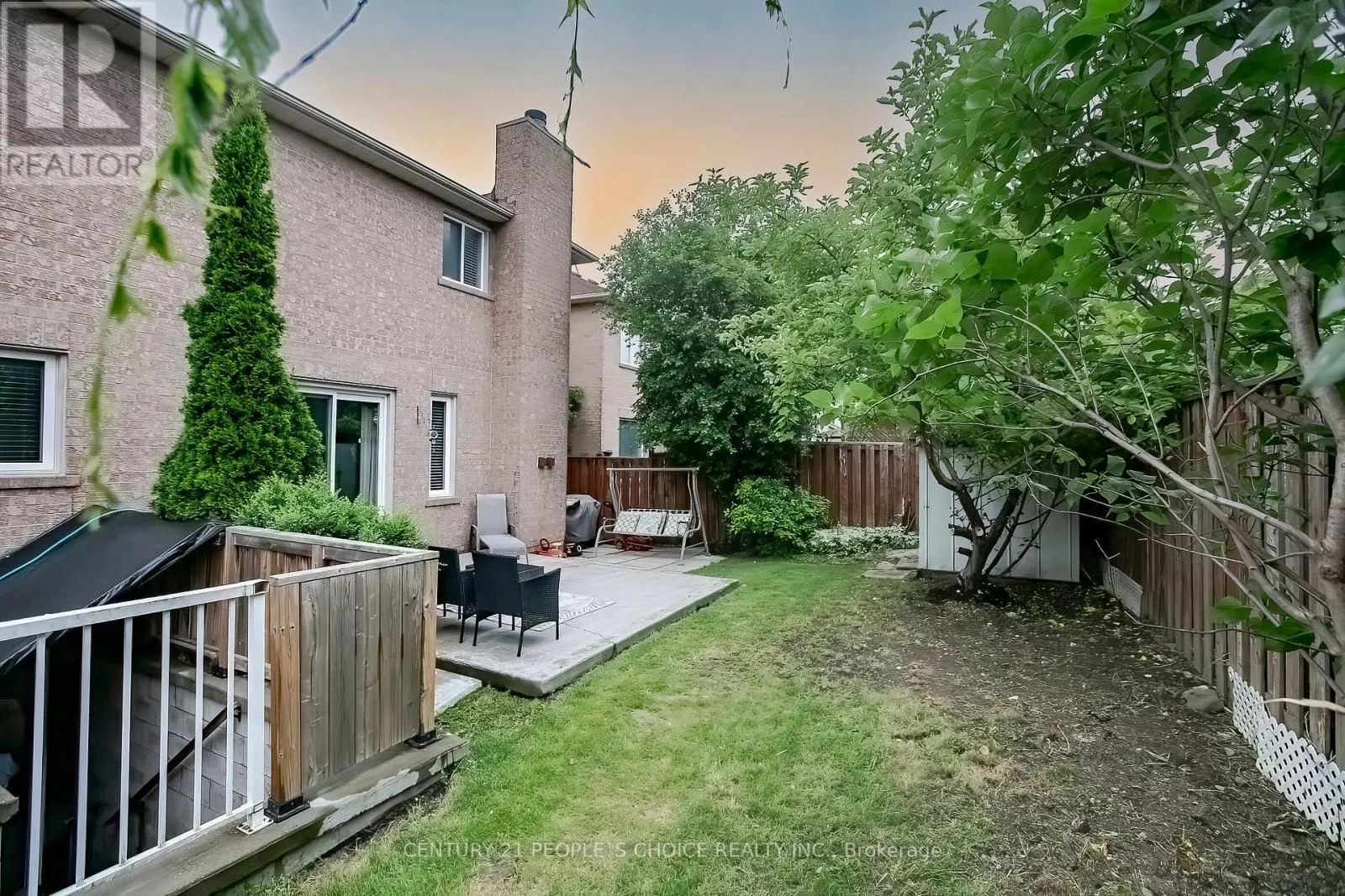 24 VIVIANS CRESCENT