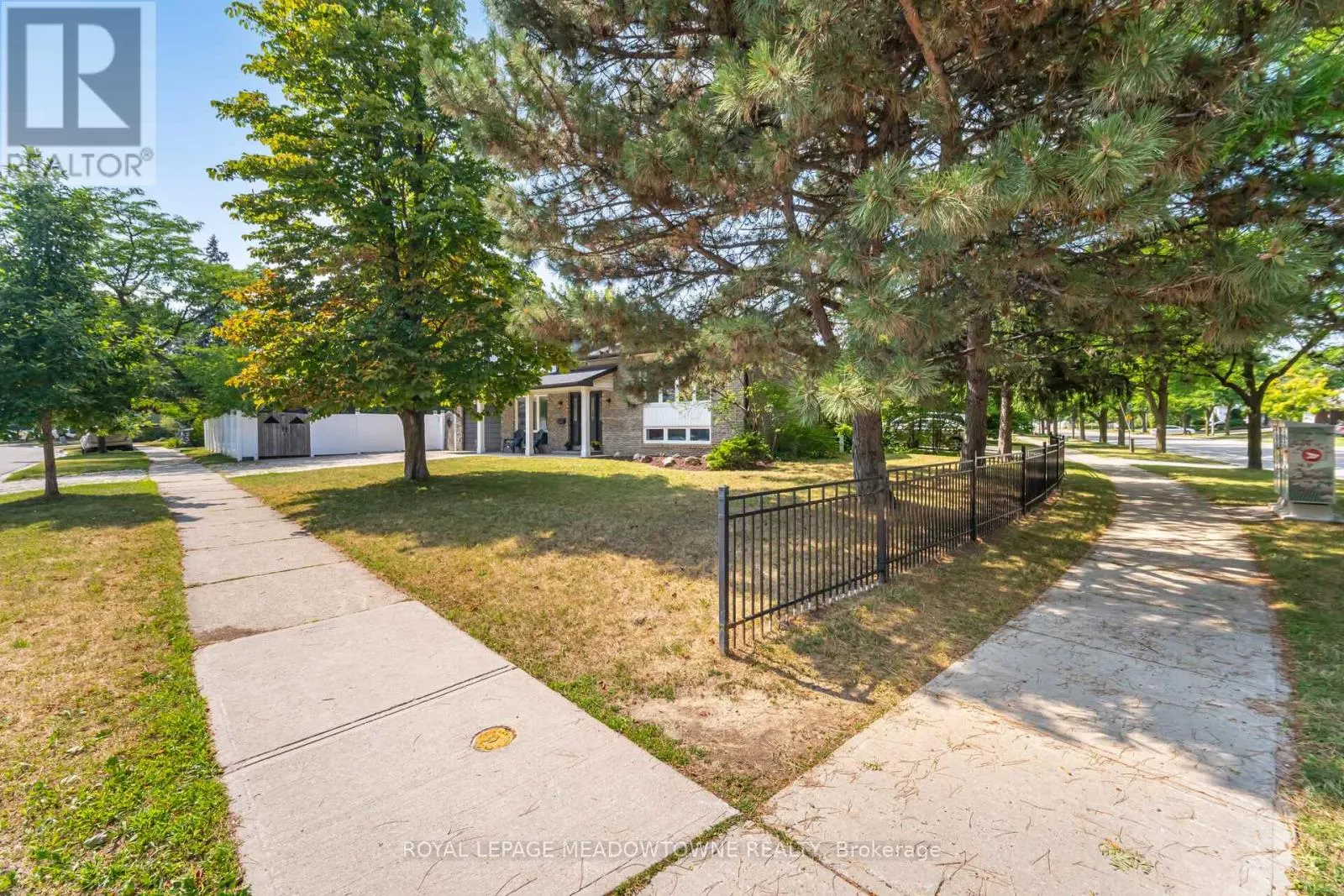 653 JOYCE BOULEVARD