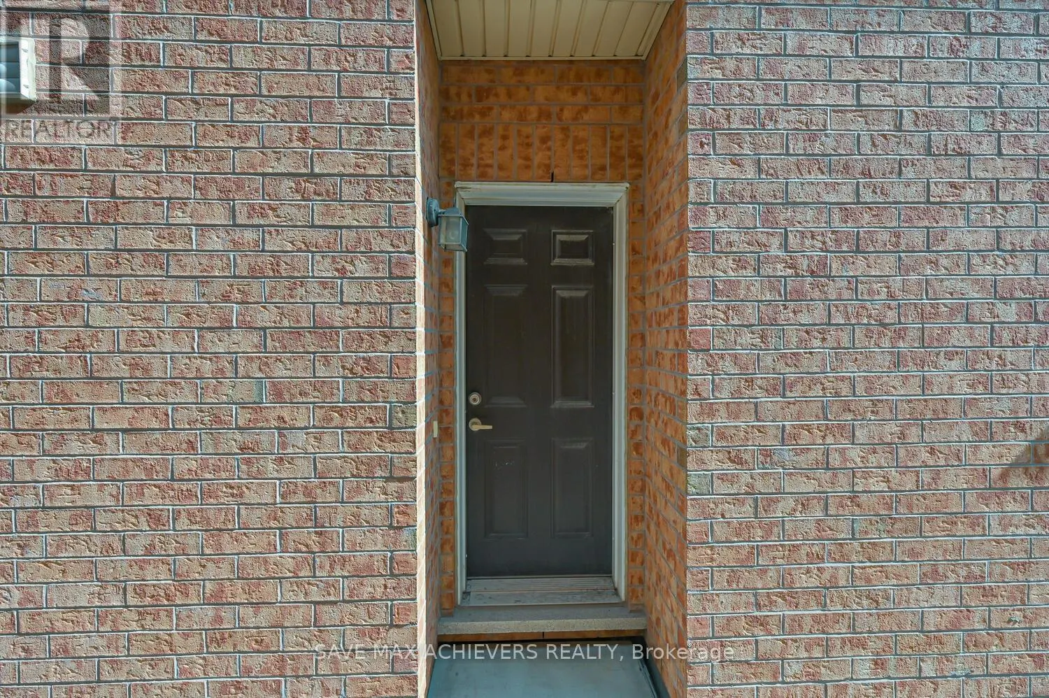37 BLOOM DRIVE