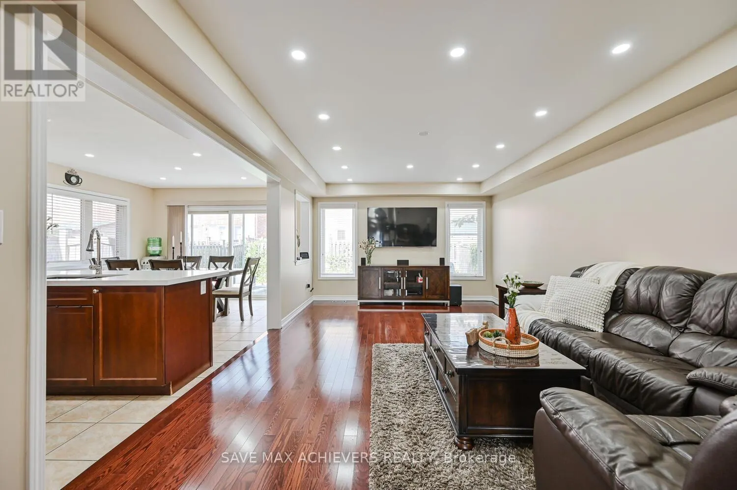 37 BLOOM DRIVE