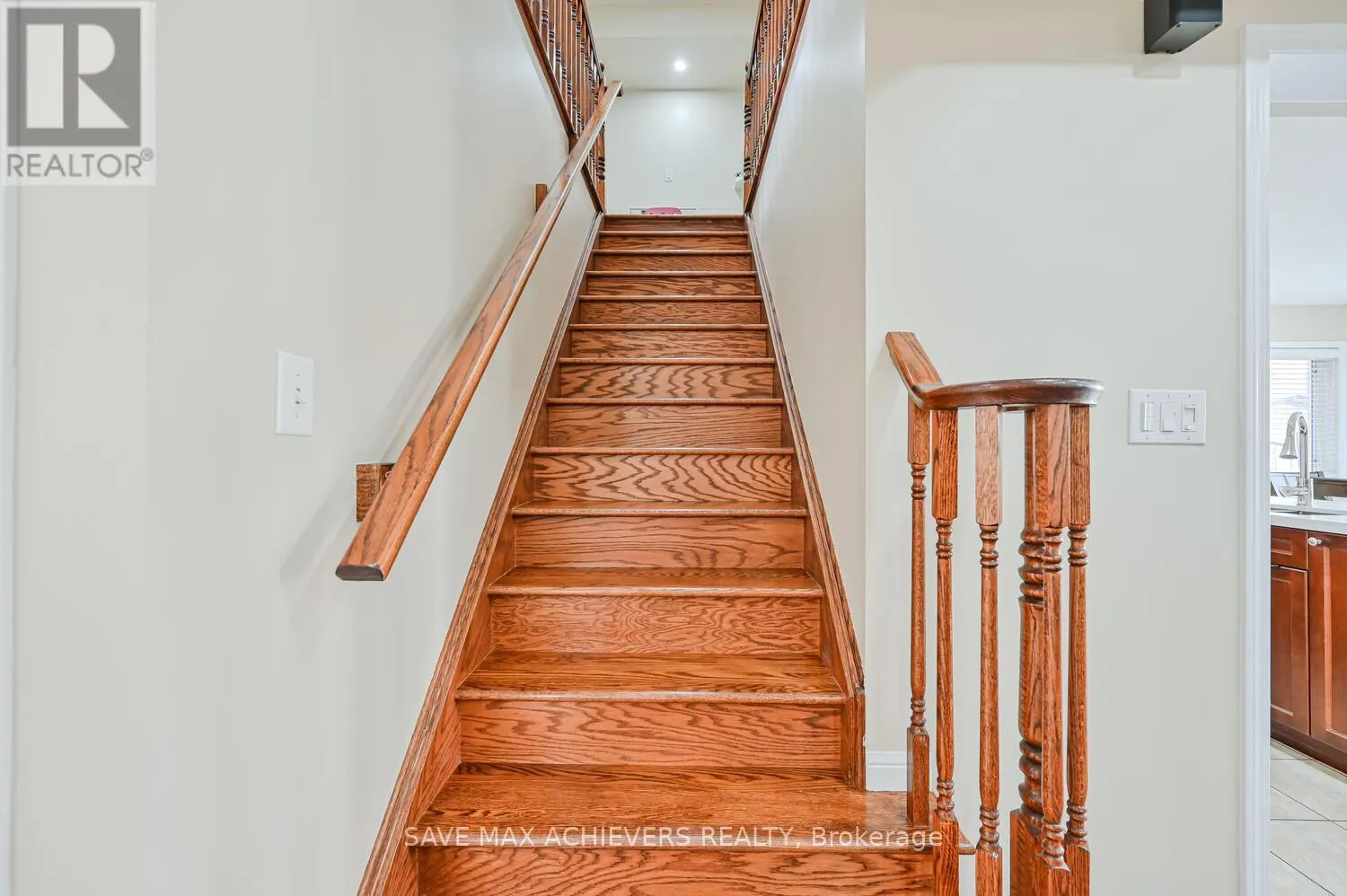 37 BLOOM DRIVE