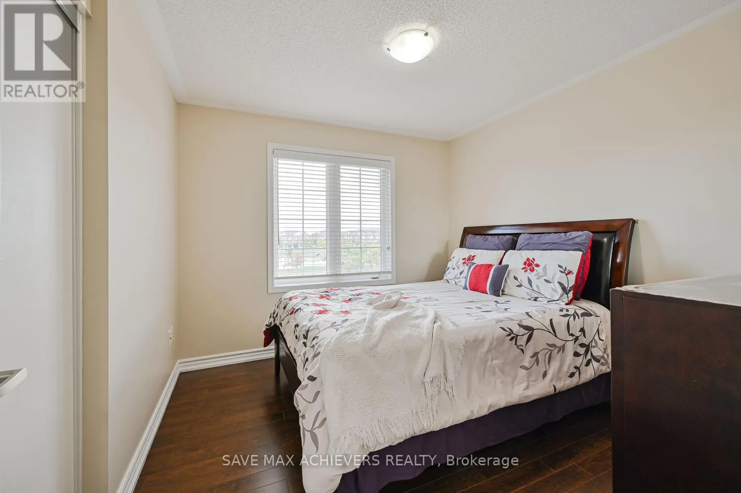 37 BLOOM DRIVE