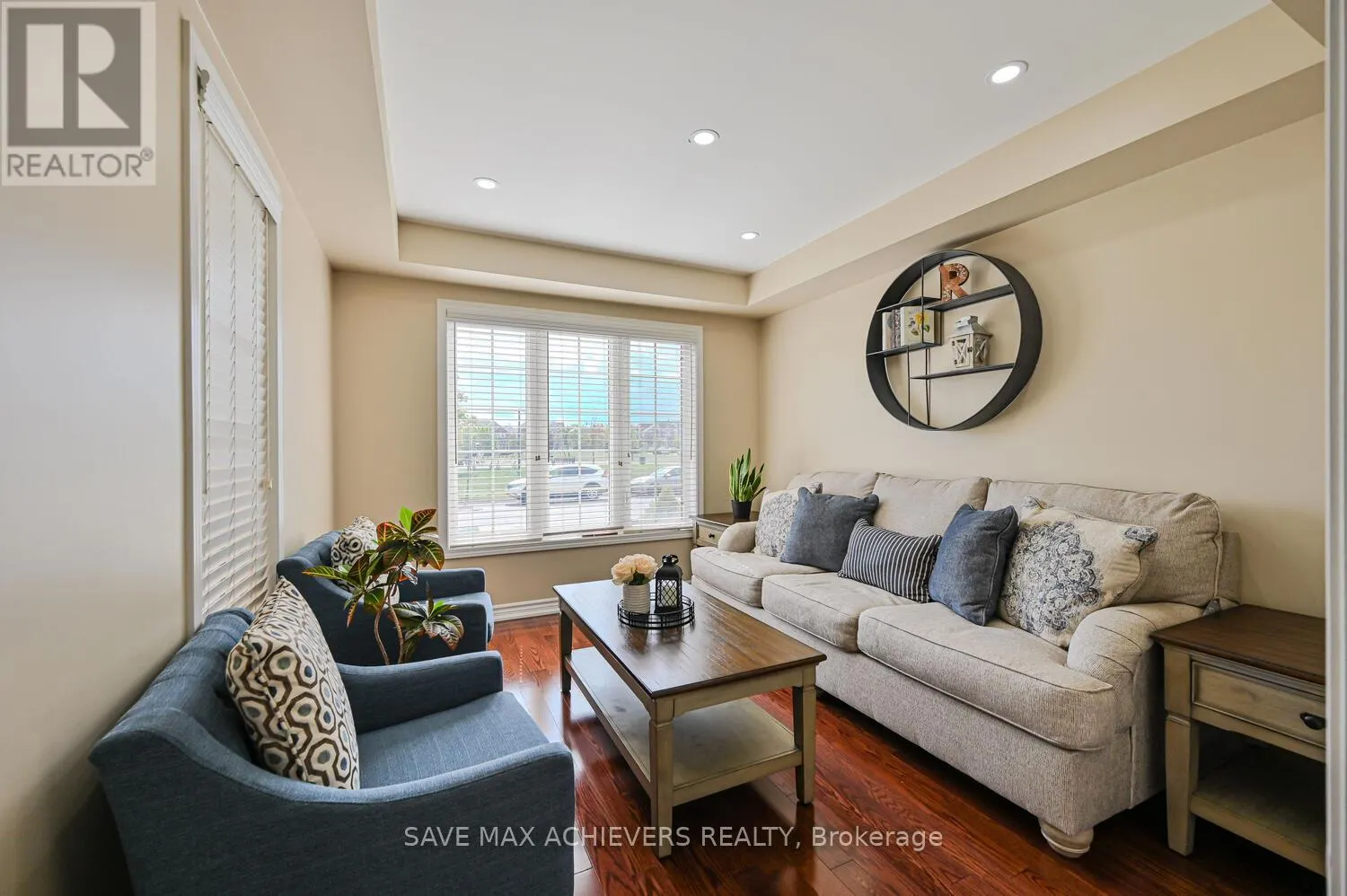 37 BLOOM DRIVE