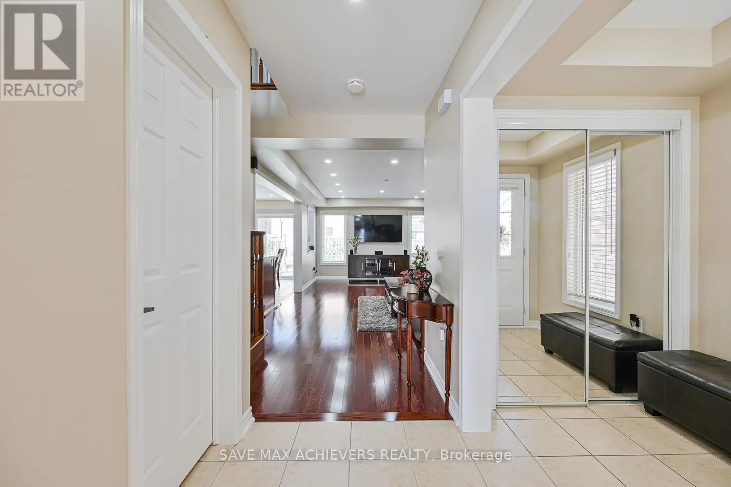 37 BLOOM DRIVE