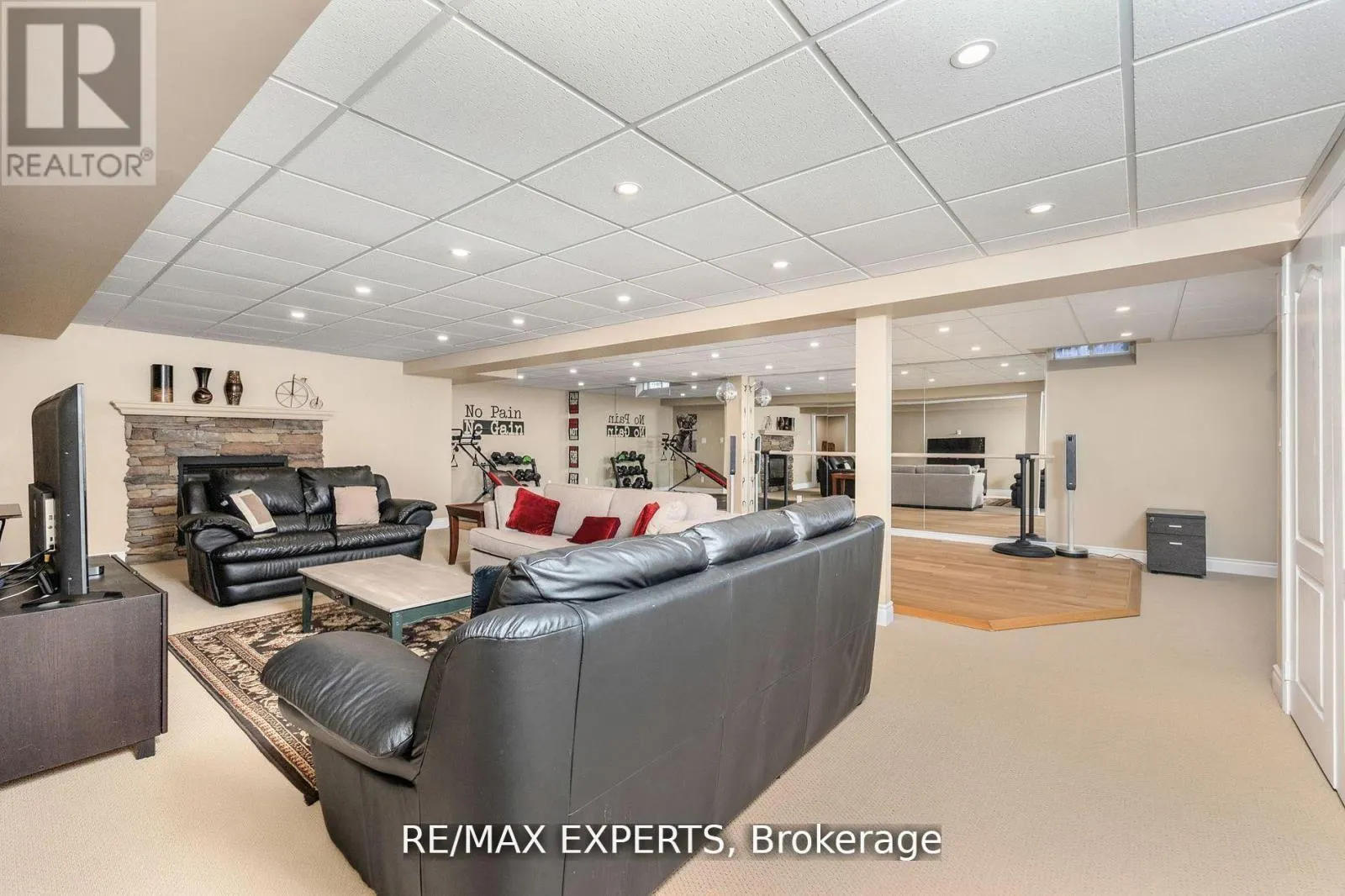 20 CONCORDE DRIVE