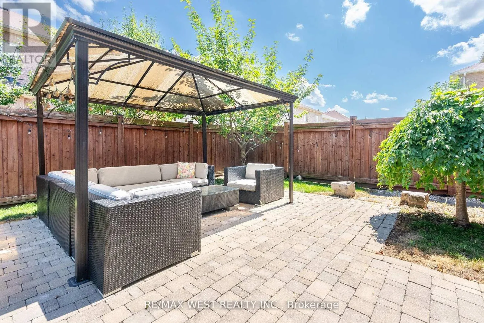418 HIDDEN TRAIL CIRCLE