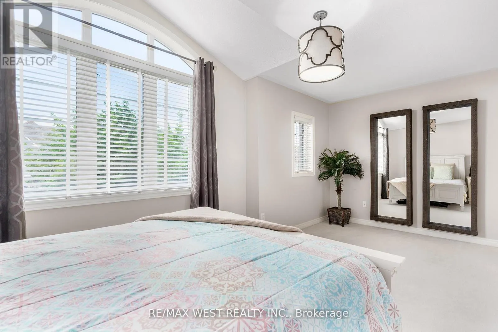 418 HIDDEN TRAIL CIRCLE