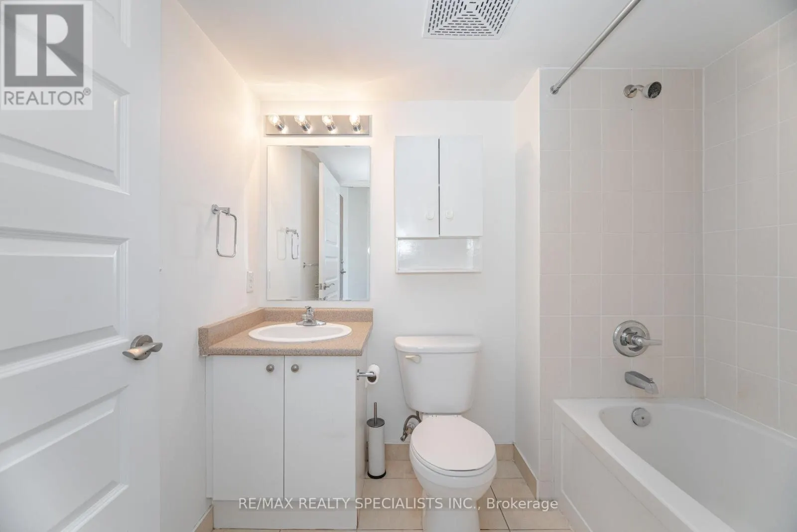 1103 - 215 QUEEN STREET E