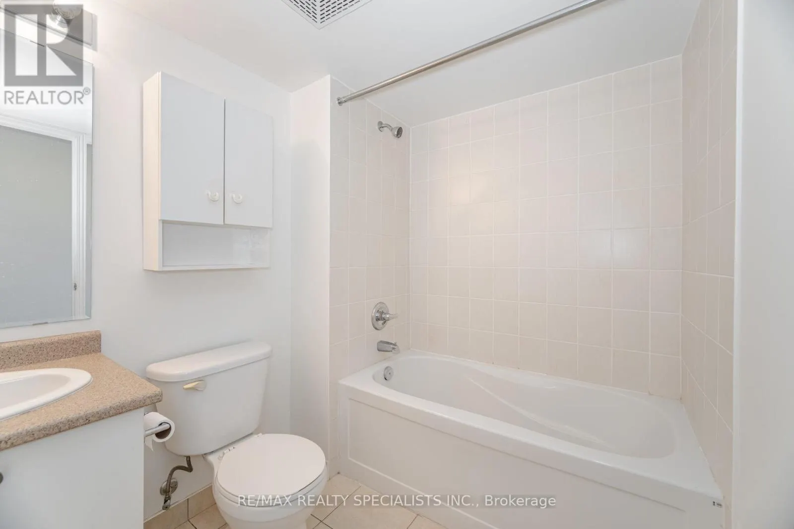1103 - 215 QUEEN STREET E